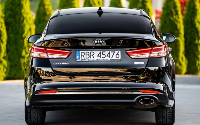 Kia Optima cena 58900 przebieg: 199600, rok produkcji 2016 z Brzozów małe 742